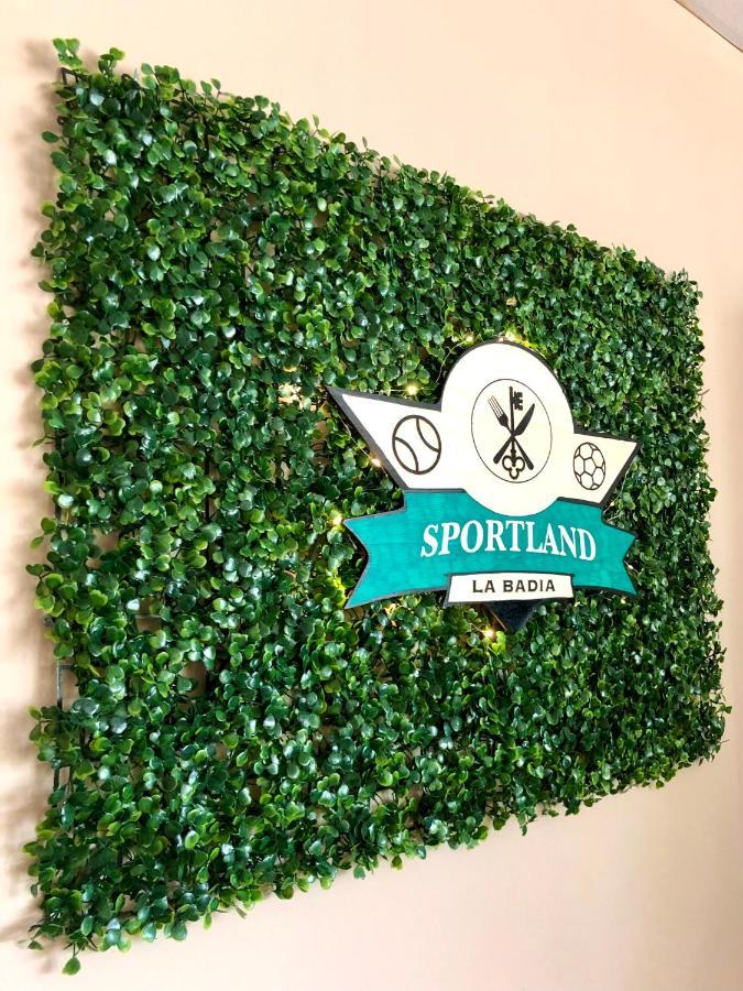 Sportland Hotel Colle Val D'Elsa Exterior photo